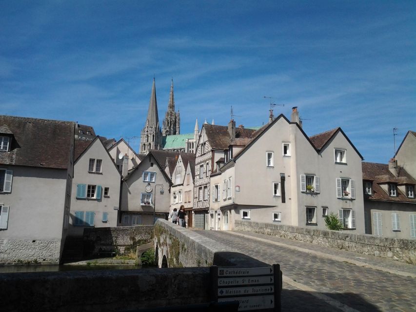 Private Tour of Chartres Town From Paris