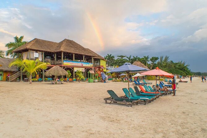 Private Tour of Negril Beach and Sunset at Ricks Cafe