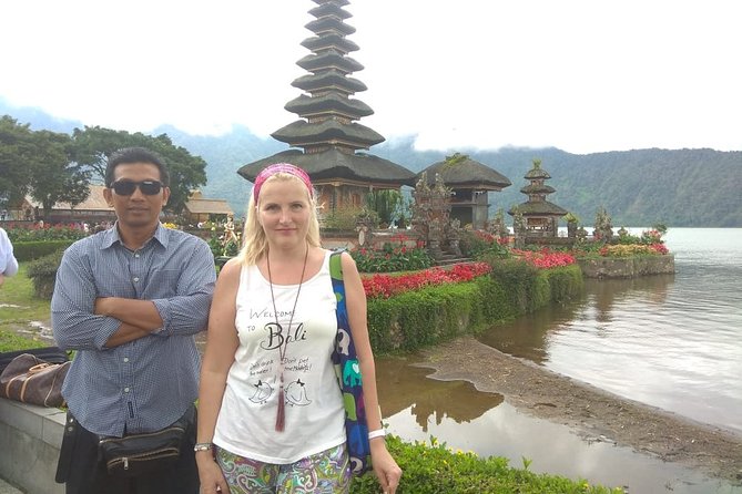 Private Tour Sekumpul Waterfall Combination Beratan Temple & Twin Lakes - Highlights of the Tour