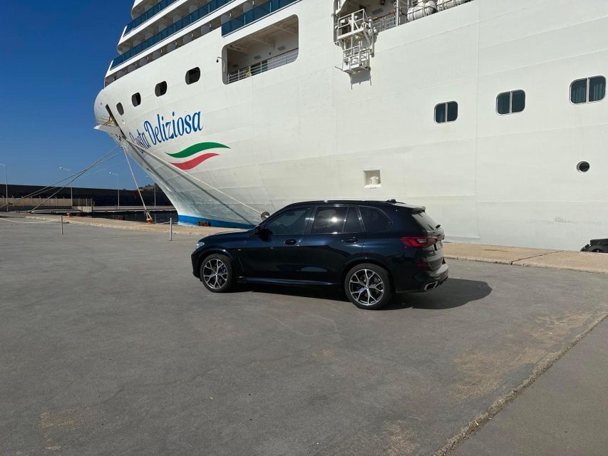 Private Transfer Between Athens Airport and Piraeus Port