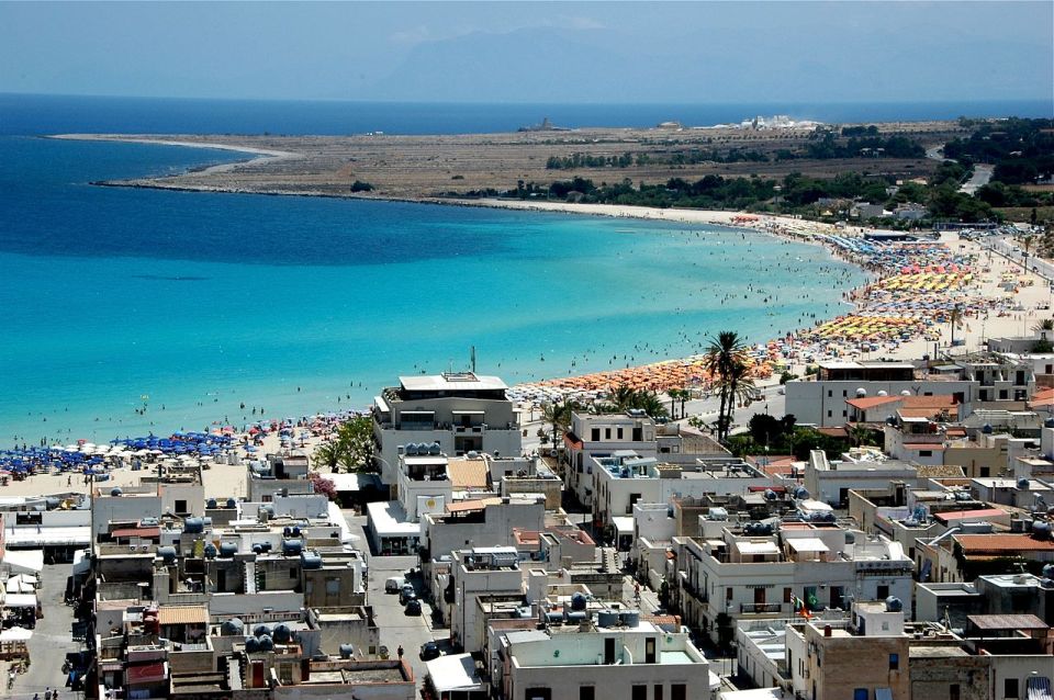 Private Transfers From Trapani Airport to San Vito Lo Capo - Professional Driver Qualifications