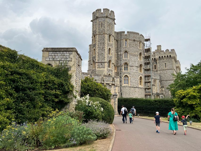 Private Trip to Windsor Castle and Stonehenge