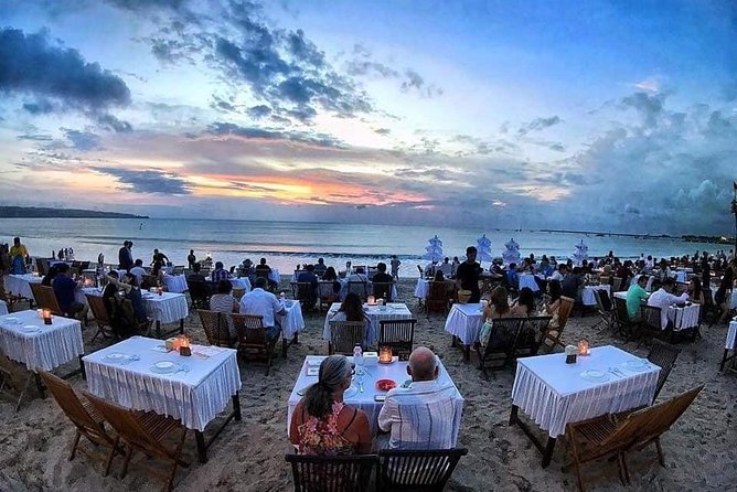 Private Uluwatu Temple and Kecak Fire Dance Evening Tour in Jimbaran Bay