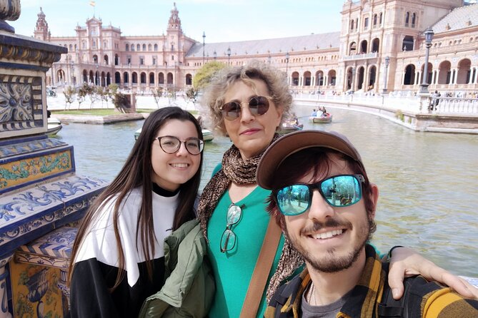 Private Walking Tour Alcazar and Cathedral in Sevilla