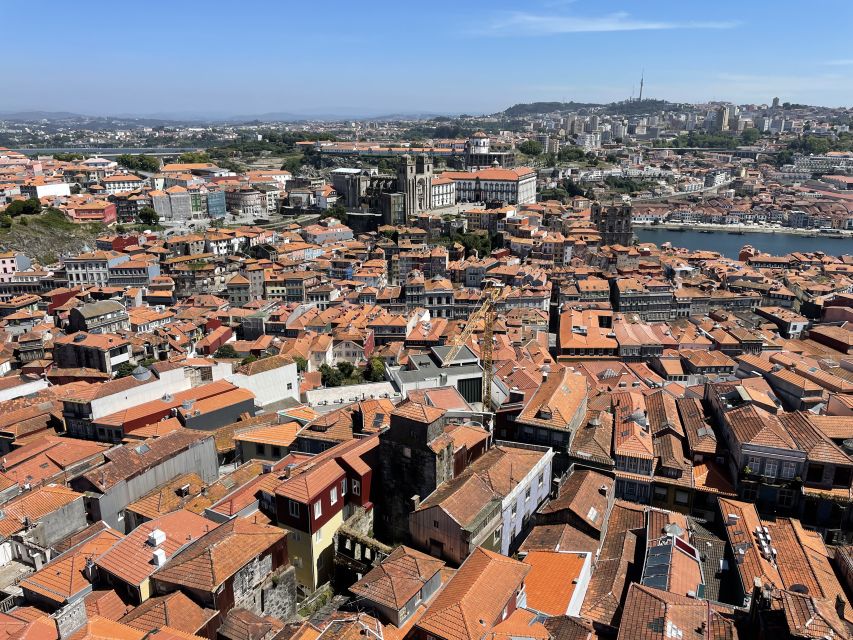 Private Walking Tour in Porto Incl. Livraria Lello Ticket