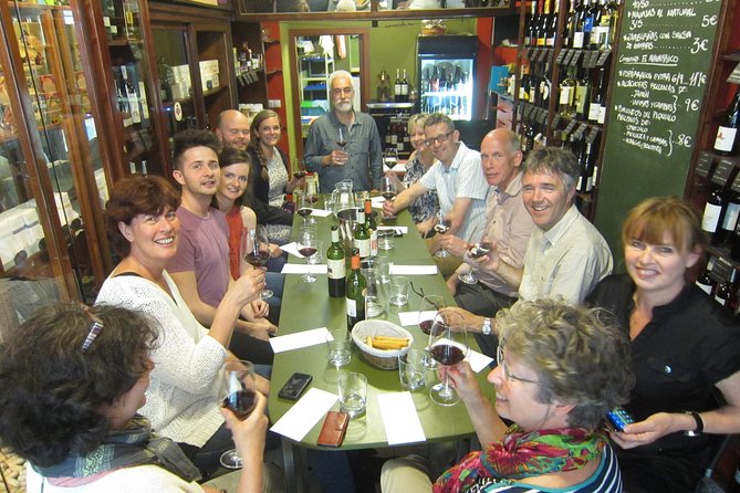 Private Wine Tasting With Snacks in the Historic Centre of Valencia