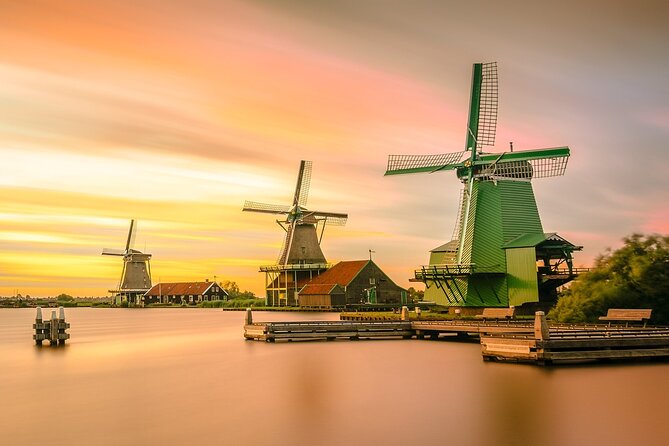 Private Zaanse Schans Windmills and Volendam Tour From Amsterdam