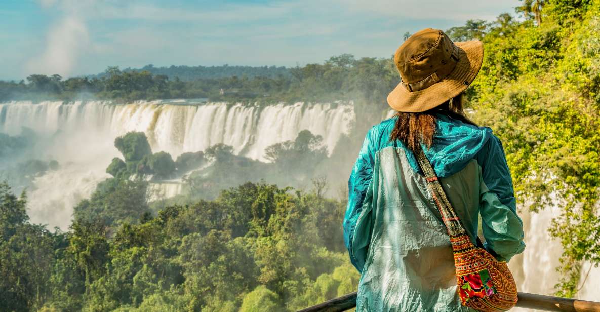 Puerto Iguazú Combo: Iguazu Falls 2 Day Tours + Transfers