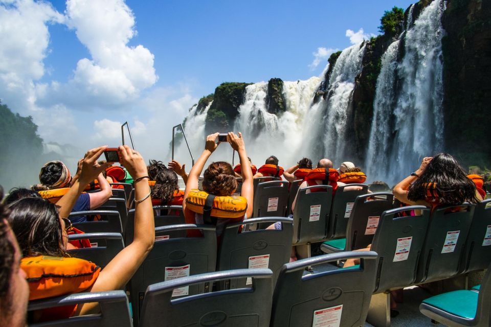 Puerto Iguazu: Iguazu Falls Tour W/ Boat Ride & Safari Truck