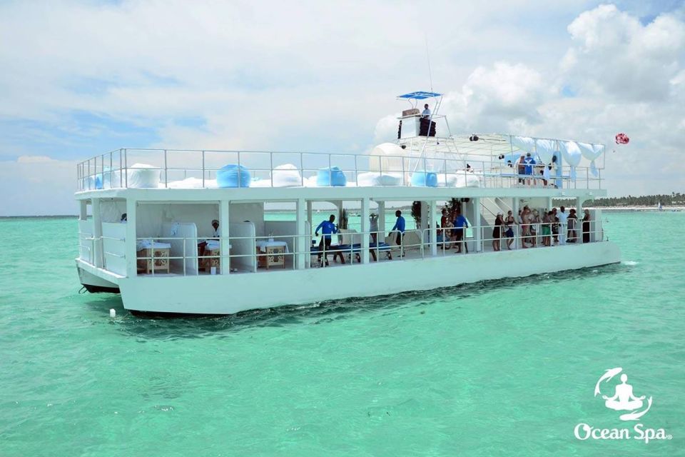 Punta Cana: Adult Only Excursion to the Only Floating Dayspa