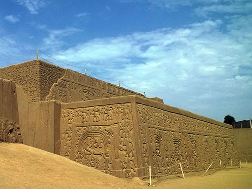 Pyramids of the Sun and the Moon, Huanchaco and Chan Chan