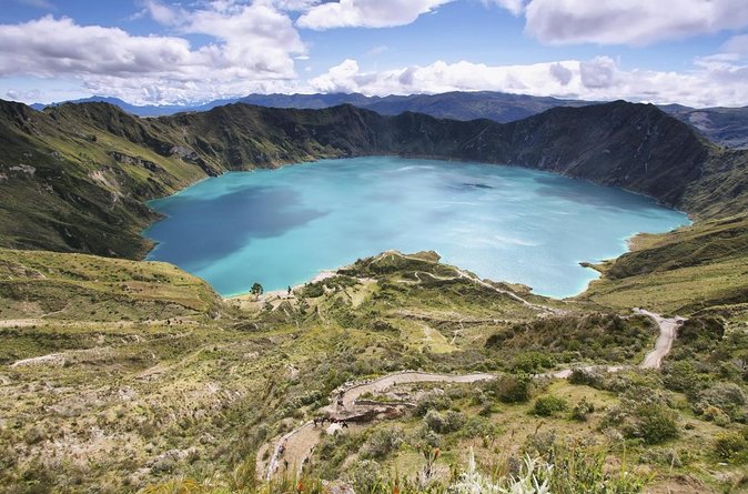 Quilotoa Lagoon and Indian Markets in One Day From Quito