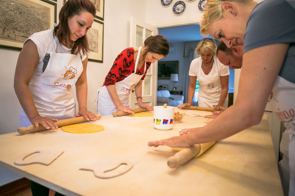 Ravenna: Pasta & Tiramisu Cooking Class at a Locals Home