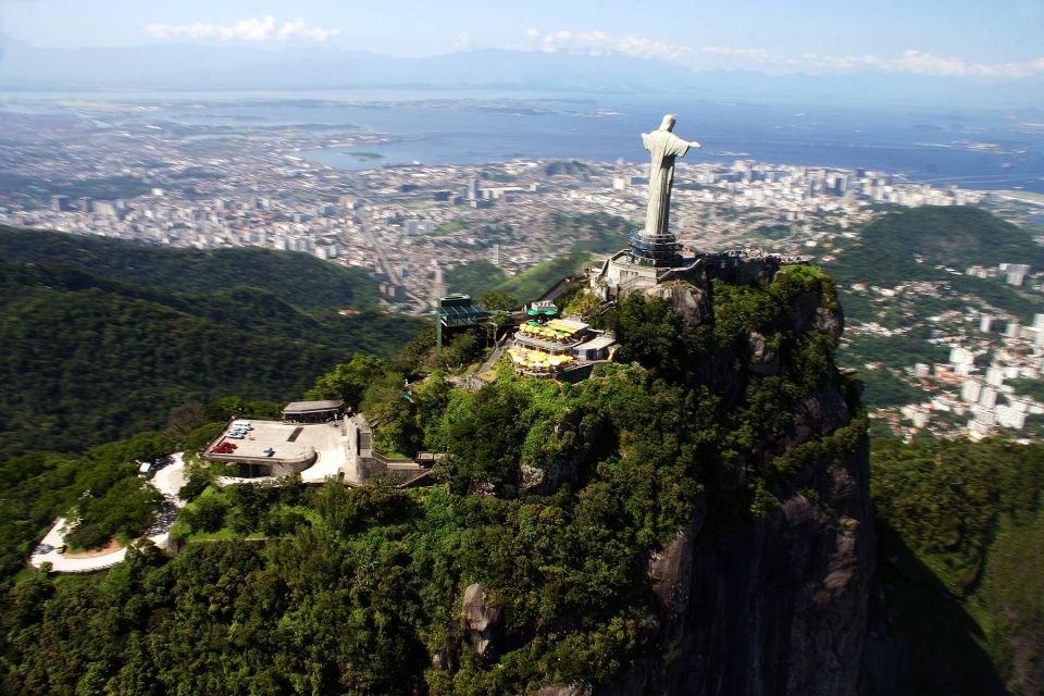 Rio: Maracanã Stadium & Christ the Redeemer by Rack Railway