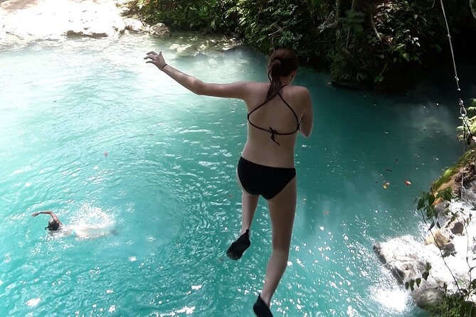 River Tubing and Blue Hole Private Tour From Ocho Rios