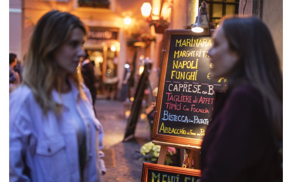 Rome: Aperitif At Sunest And Trastevere Walking Tour