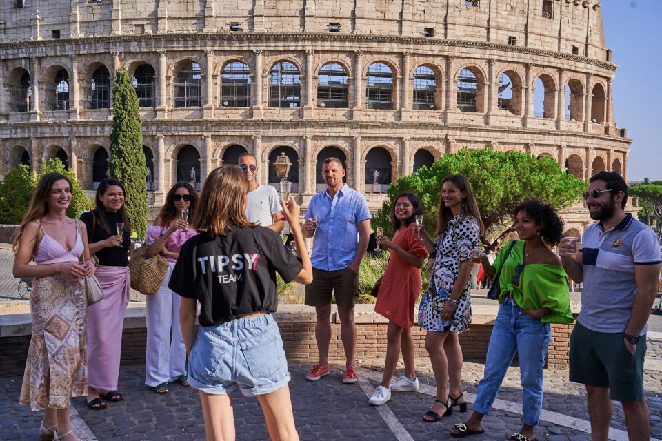 Rome: Bar Crawl With Guide and Drinks Included