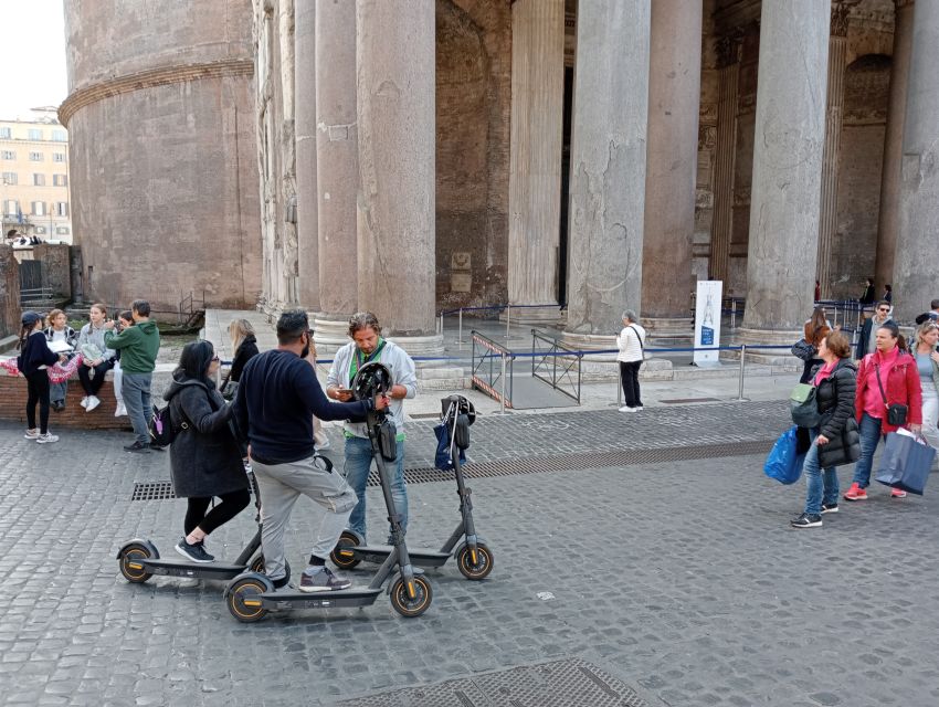 Rome: Baroque Private Historical Guided E-Scooter Tour