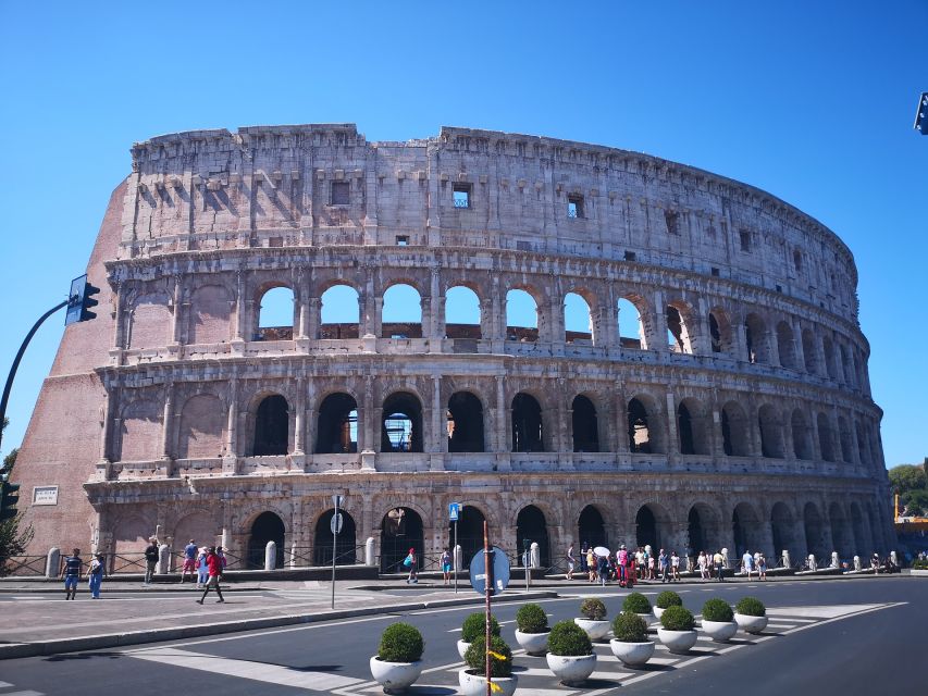 Rome: Colosseum Express Morning Small Group Tour