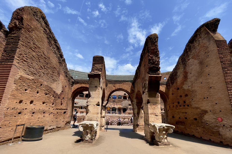 Rome: Colosseum Guided Tour With Fast-Track Entrance