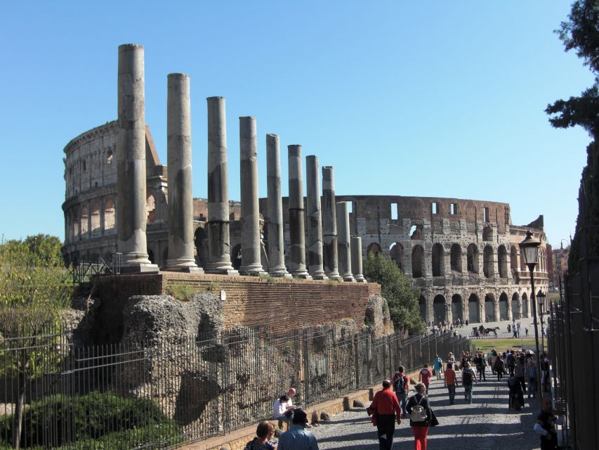 Rome: Colosseum, Roman Forum and Palatine Hill Guided Tour