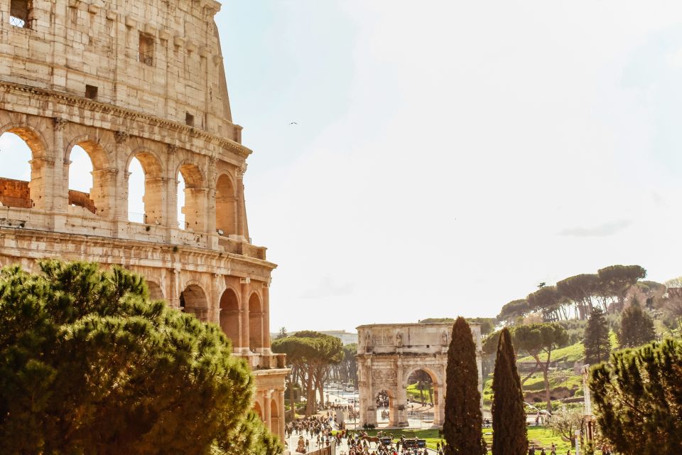 Rome: Colosseum, Roman Forum & Palatine Skip-the-Line Tour