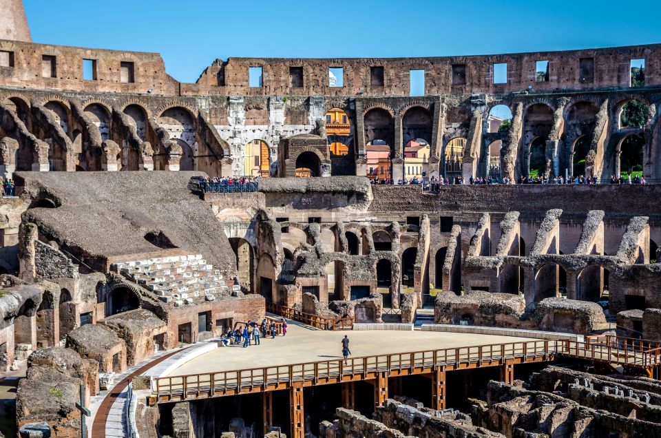 Rome: Colosseum, Roman Forum & Palatine Small Group Tour