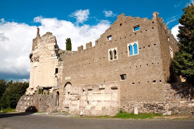 Rome E-Bike Small Group Tour of the Appian Way With Private Option