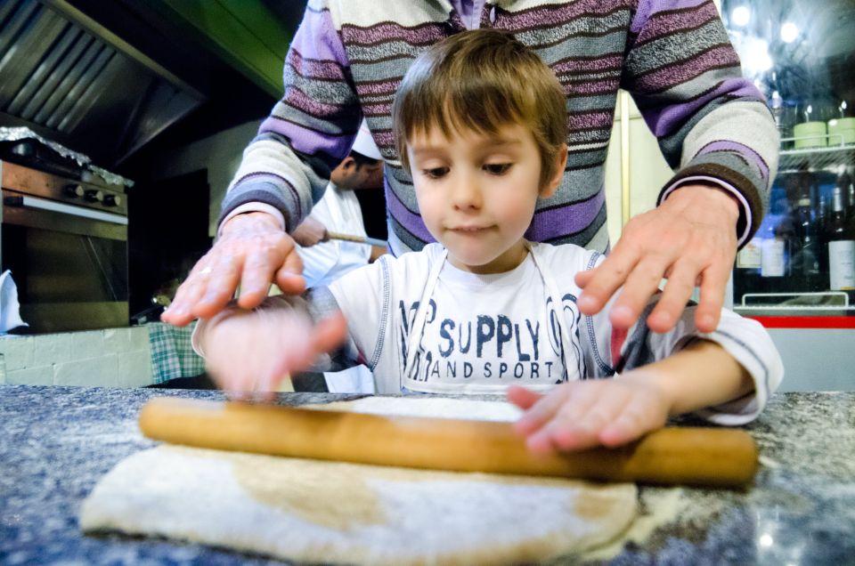 Rome: Family-Friendly Pizza Master Class