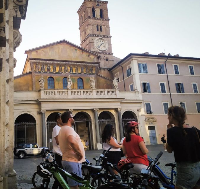 Rome :Guided Night E-Bike Tour With Typical Ice-Cream