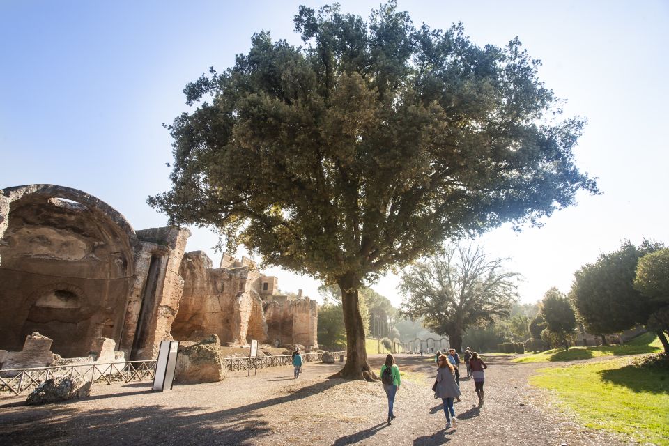 Rome: Hadrians Villa and Villa Deste Half-Day Tour