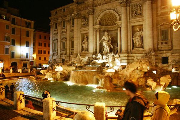 Rome: Private Sightseeing Night Tour by Car