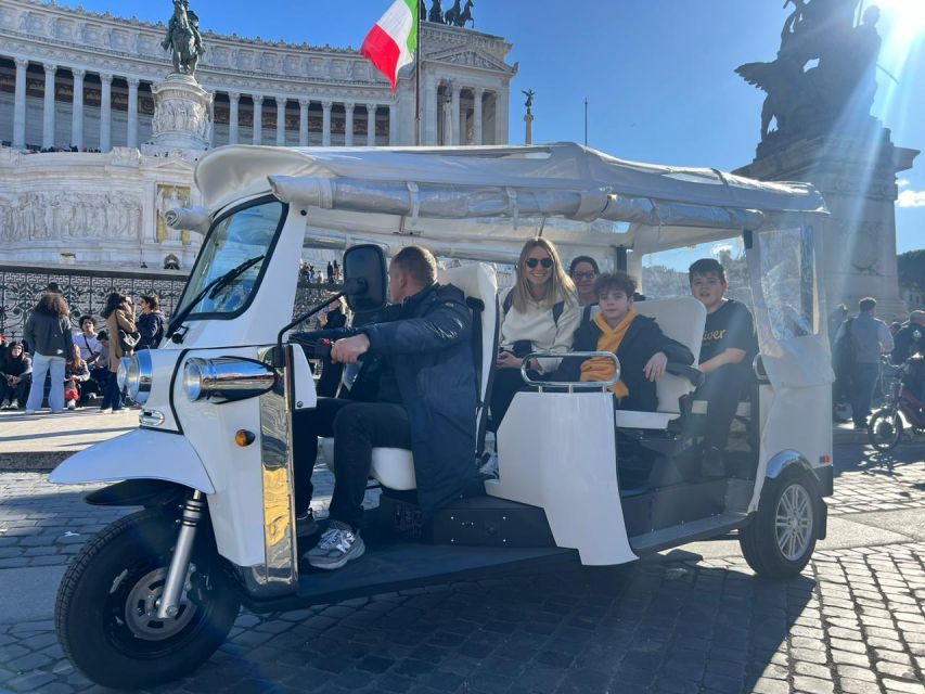 Rome : Private Tour With Tuk Tuk Electric In The City