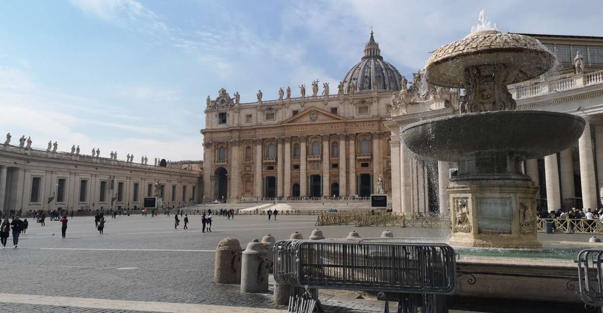 Rome: St. Peters Basilica and Vatican Grottoes Walking Tour