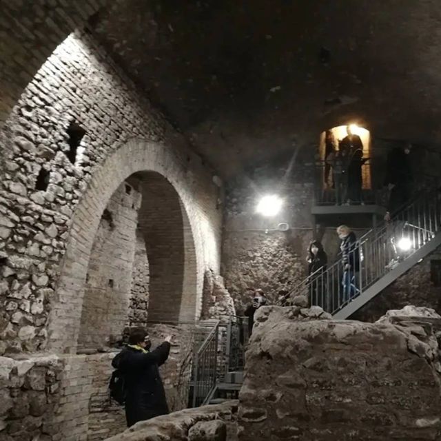 Rome: the Undergrounds of Trastevere Tour With Private Guide