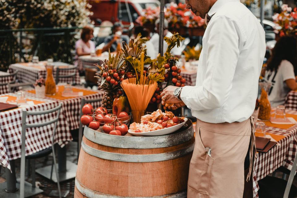 Rome: Trastevere and Food Tour With Tastings