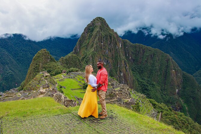 Sacred Valley and Machu Picchu 2-Day Tour From Cusco