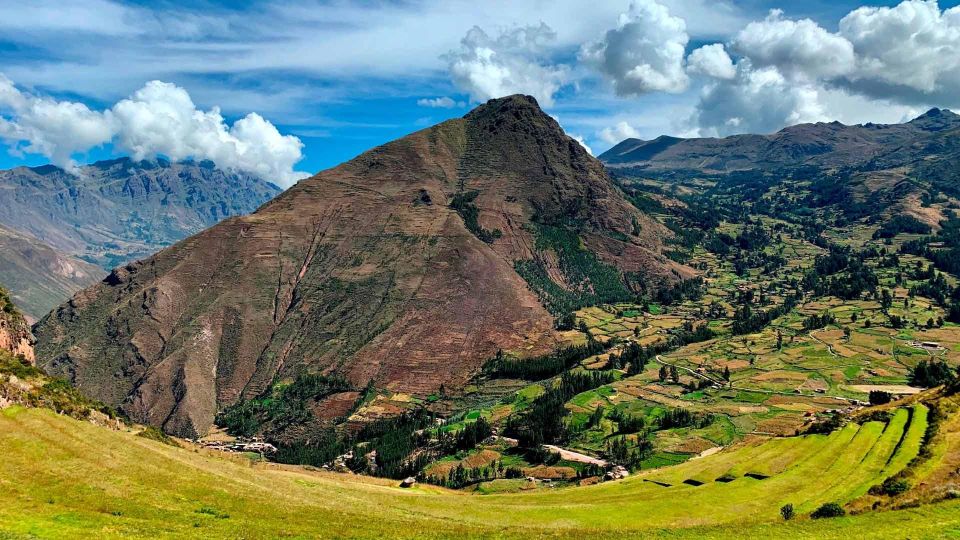 Sacred Valley Connection + Machu Picchu With 3-Star Hotel