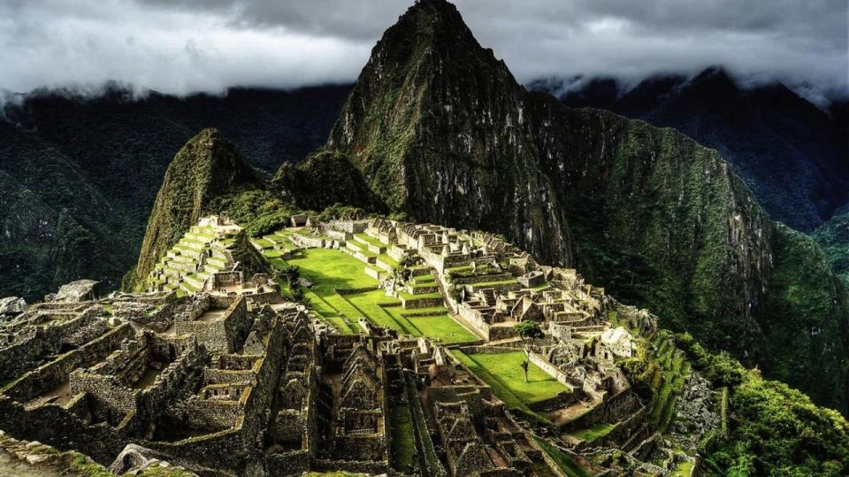 Sacred Valley Machu Picchu 2D – 1N