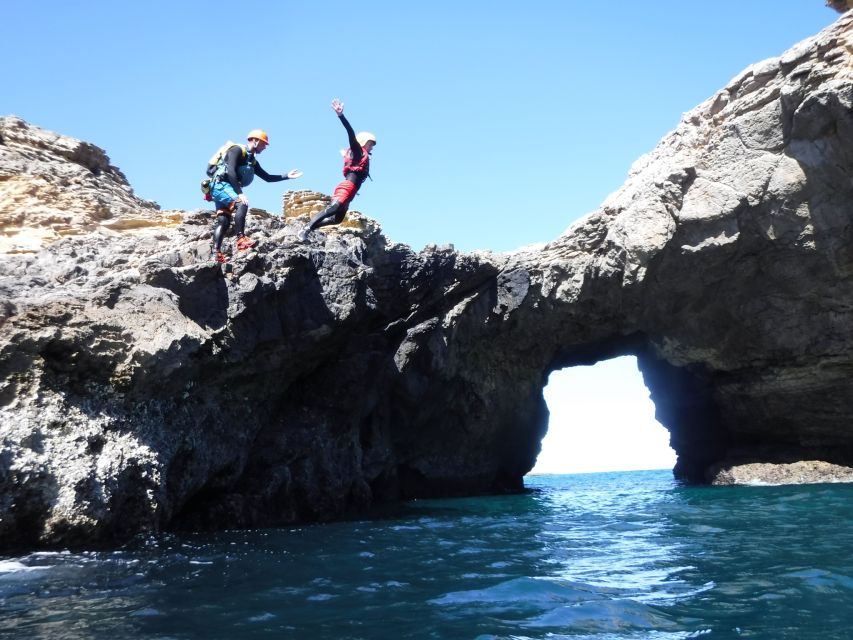 Sagres: Coasteering – Swimming, Cliff Jump & Rock Climbing