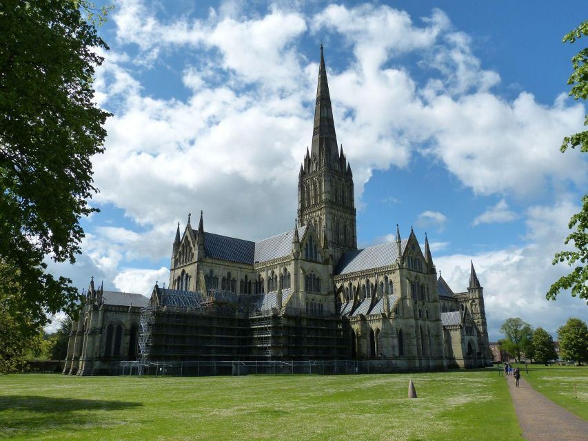 Salisbury Private Guided Walking Tour - Tour Overview