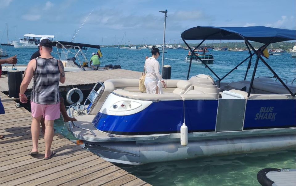 San Andres: Private Boat Trip With Tiki Bar & Rose Cay Stops - Overview of the Experience