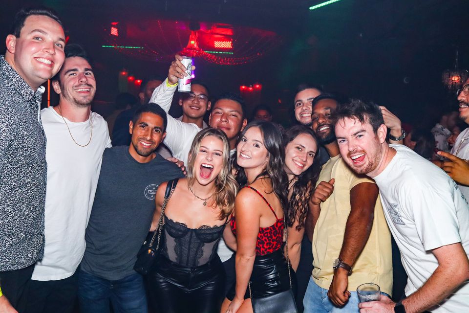 San Diego: Drink, Mingle, & Dance! Club Tour (4 Clubs)