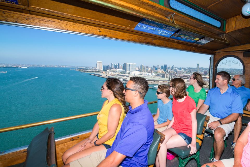 San Diego: Hop-on Hop-off Narrated Trolley Tour