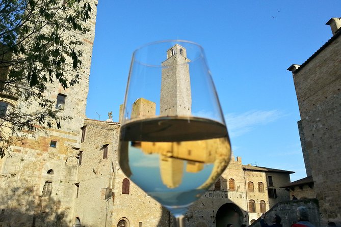 San Gimignano, Siena, Monteriggioni: Fully Escorted Tour, Lunch & Wine Tasting - Tour Overview