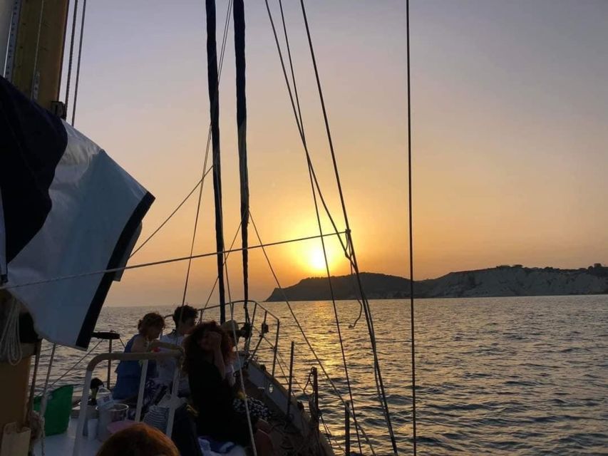 San Leone, Scala Dei Turchi: Private Aperitif on Boat Tour