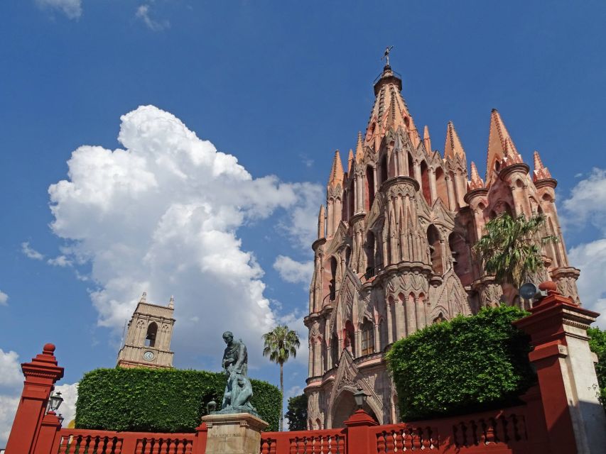 San Miguel De Allende: Walking Tour of Houses and Gardens