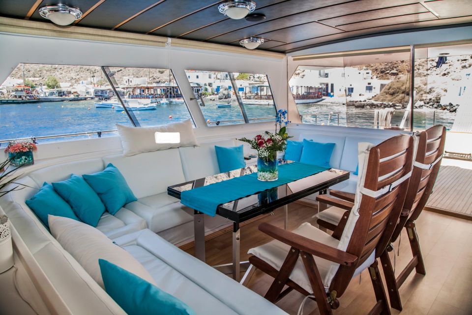 Santorini: Motor Yacht Private Cruise With 5-Course Meal