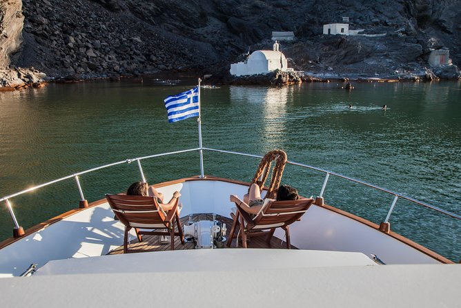 Santorini: Motor Yacht Sunset Cruise With 5-Course Dinner - Package Inclusions