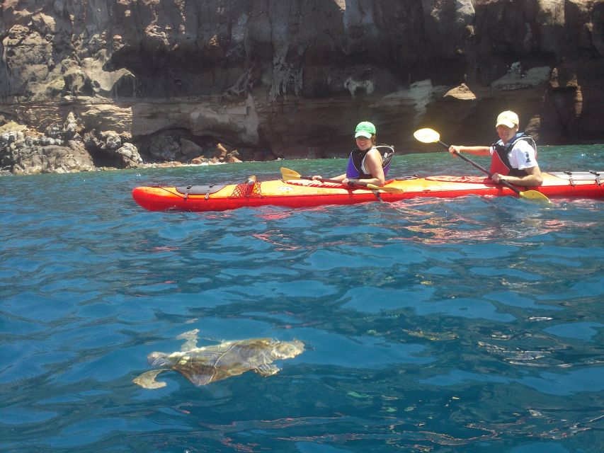 Santorini: South Sea Kayaking Tour With Sea Caves and Picnic